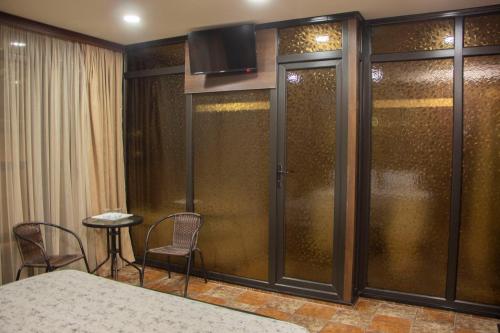 Batumi West Hotelにあるベッド