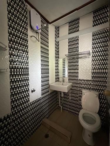 Vonios kambarys apgyvendinimo įstaigoje My Ozi Perl Studio
