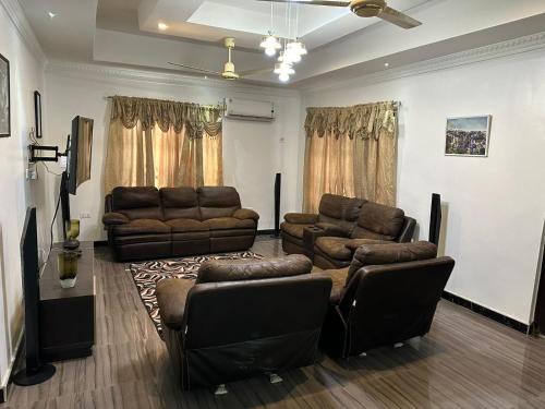 BENJI'S VILLA – Photos 2