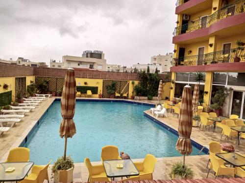 Bazén v ubytování Mariam Hotel nebo v jeho okolí