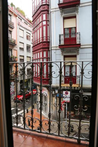 PISO EXCLUSIVO FRENTE AL CASCO VIEJO CON PARKING GRATIs