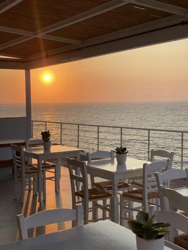 Nespecifikovaný výhled na moře nebo výhled na moře při pohledu z chaty