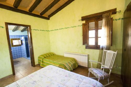 Postel nebo postele na pokoji v ubytování Catalunya Casas Sublime seclusion in Catalonia wine Region!