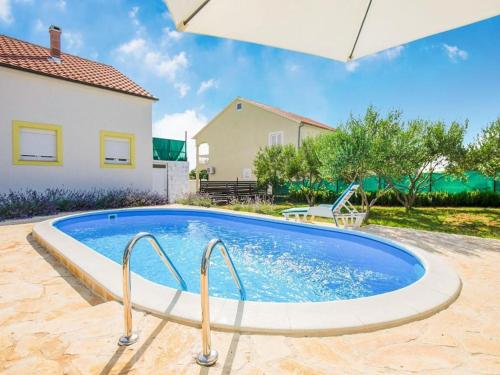 Holiday House Lavender with pool – Photos 4