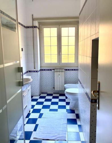 Marcos house Roma metro A