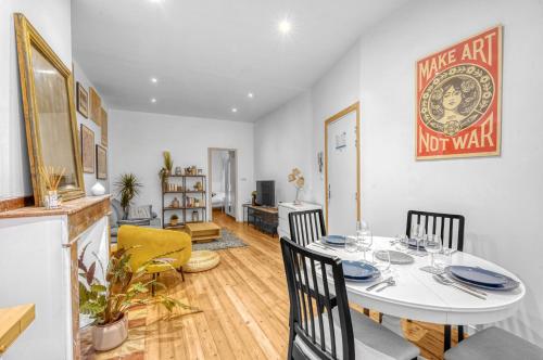 Posedenie v ubytovaní Le Clos Dupont - Appartement avec jardin et terrasse à Toulouse