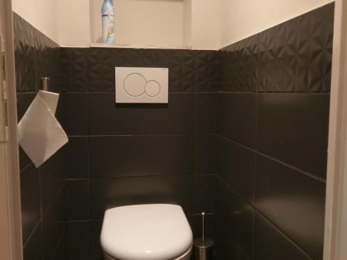 Charmant 3 pièces rénové avec balcon au pied des pistes, Les Belleville - FR-1-574-24