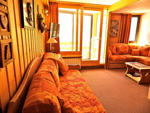 Bel appart rénové 32m², 4 pers, au pied des pistes, centre station, balcon, wifi, animaux OK - FR-1-574-36