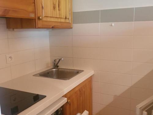 Charmant studio 32m², balcon, proche pistes, Les Menuires - FR-1-574-45