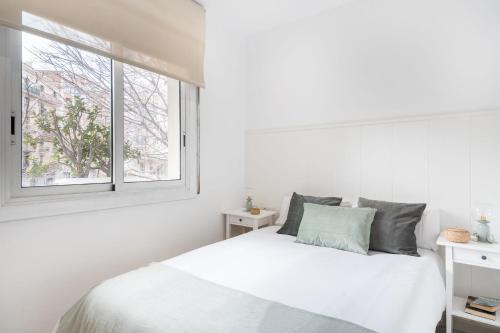 Apartment Next to Sagrada Familia, the Essence of Barcelona