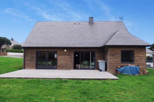 Villa de plain-pied avec WIFI, jardin à PERROS-GUIREC Réf - 952