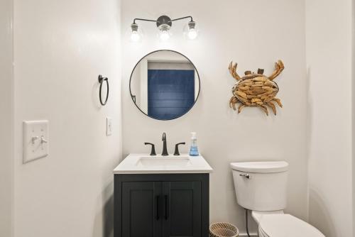 Phòng tắm tại Sandpiper Cottage - 1005 Mallery Street