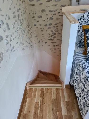Una cama o camas en una habitación de Le charme d'un pigeonnier provençal avec piscine