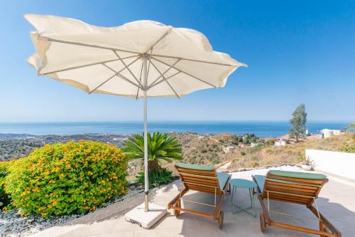 VillaVista mit Meerblick und privatem Pool
