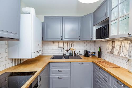 Very bright 66m with balcony – Photos 3