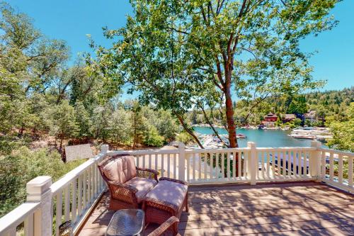 Bayfront Beauty - Main