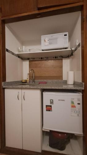 Una cocina o kitchenette en Monoambientes Arizu