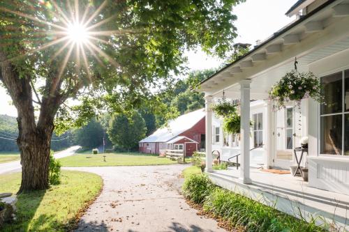 His and Hers Farm – Photos 2