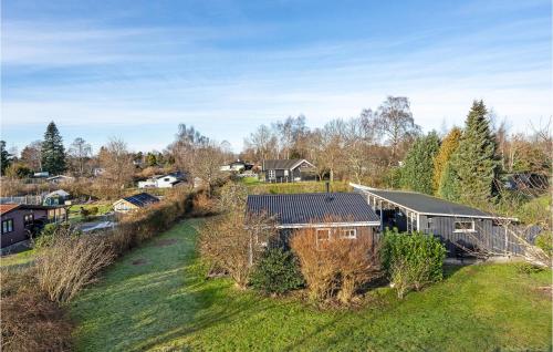 Beautiful Home In Ølsted With Kitchenにある庭