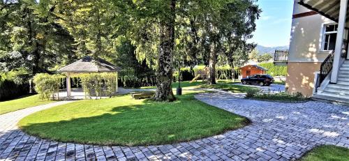 Giardino di Vila Ključe Apartments
