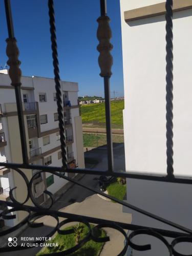 desde el balcón de un edificio en طريق أشقار العرفان 3 en Tánger