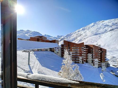 Charmant 3 pièces rénové, 6 pers, ski aux pieds, parking inclus