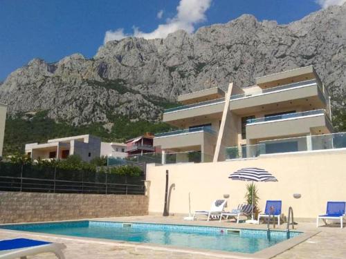 Appealing apartment in Makarska with shared pool