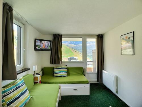 2 pièces 4 pers, balcon sud, parking, Les Menuires