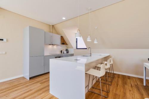 Setubal Prime Penthouse, By Home Match