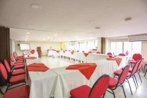 Hotel San Carlosにあるビジネスエリアまたは会議室