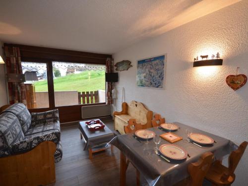 Studio cosy aux Gets - À deux pas des pistes et du centre, 2/4 couchages, balcon, parking inclus