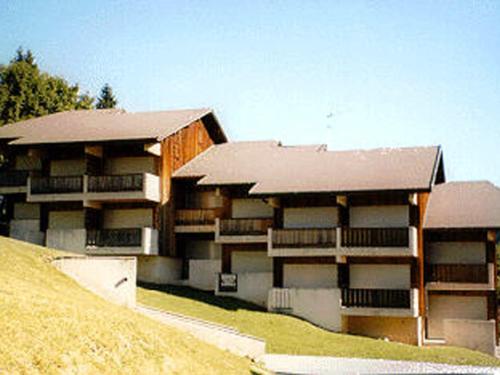 Studio cosy aux Gets - À deux pas des pistes et du centre, 2/4 couchages, balcon, parking inclus