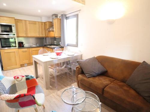 Appartement cosy au vieux village avec parking, proche des pistes et télécabines - FR-1-623-118