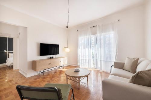 Coral Apartment by Olala Homes