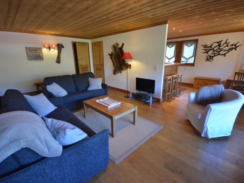 Appartement de standing calme, proche des pistes, avec balcon, terrasse, et garage privé aux Gets