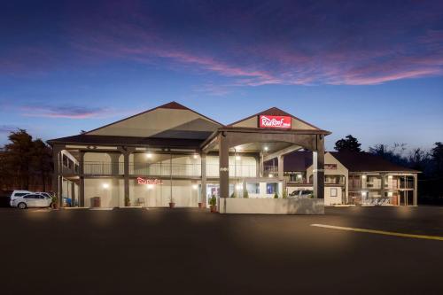Gallery image of Red Roof Inn Crossville in Crossville