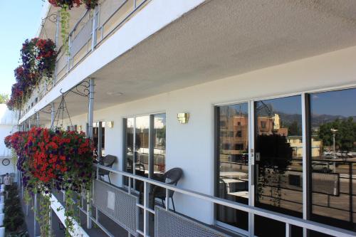 Un balcón o terraza en Lewis & Clark Motel - Bozeman