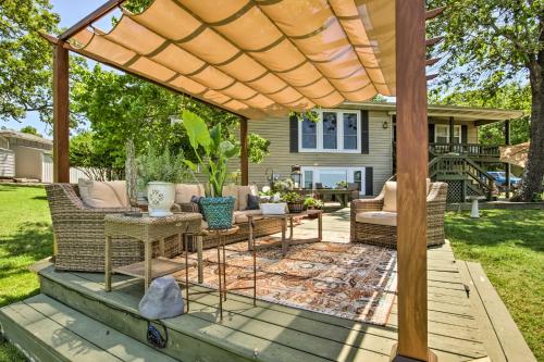 Mountain Home with Fire Pit and Norfork Lake Views!