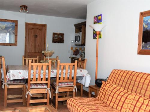 Appartement 3 pièces avec terrasse près des pistes - FR-1-464-63