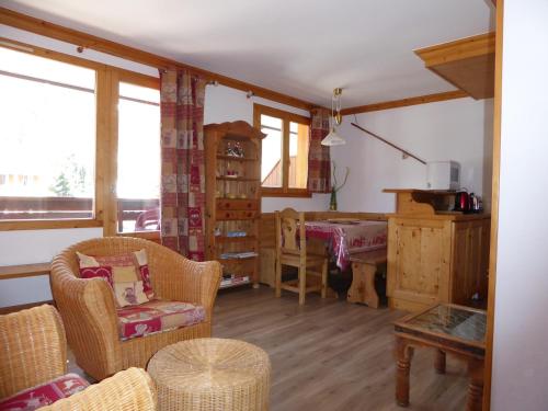 Appartement Confortable au Centre de Pralognan-la-Vanoise, Proche Téléphérique et Commerces - FR-1-464-107