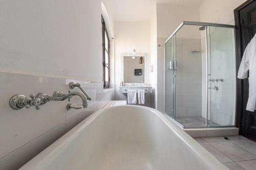 Ένα μπάνιο στο Hotel El Potrerillo de Larreta
