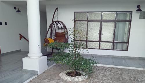 Taman di luar El Salto de Camela - Vera y Espín Hostal