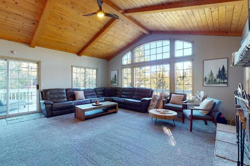 Lake Arrowhead Retreat