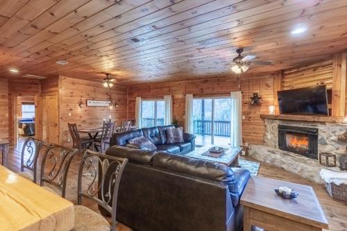 Mountain Range Retreat – Photos 3