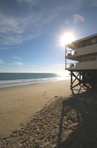 Malibu Beach Front – Photos 3