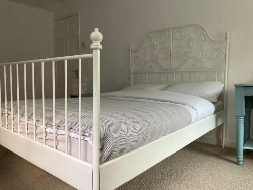 Łóżko lub łóżka w pokoju w obiekcie Welford Apartments - Keynsham