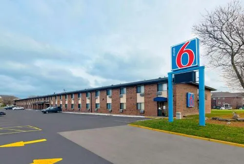 Motel 6-Oak Creek, WI in Milwaukee