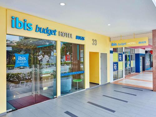 aislitz budget hotel with its doors open in a mall at ibis budget Singapore Bugis in Singapore