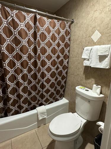 Phòng tắm tại Stay Inn Motel