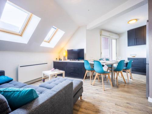 Duplex rénové 6 pers, balcon, casier à skis, parking gratuit - FR-1-695-20